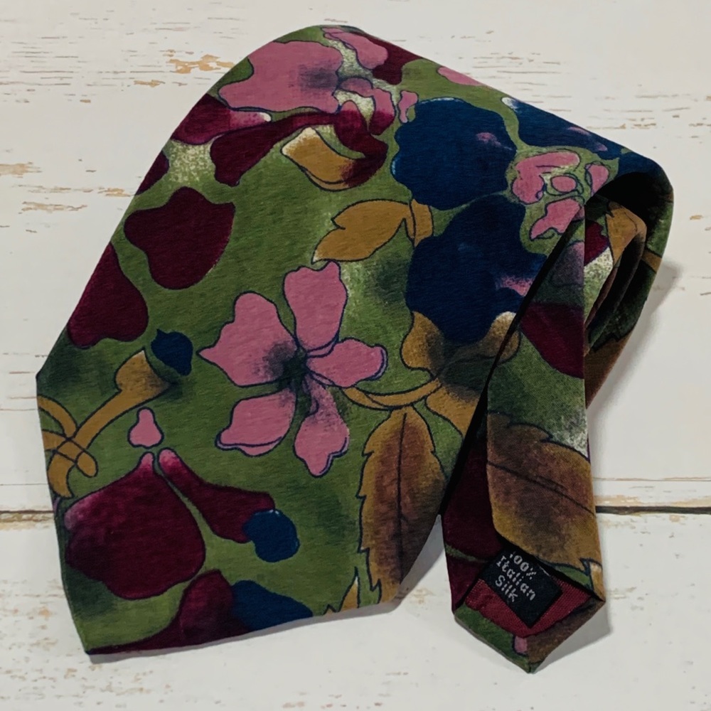 Halsten III Men’s Italian Silk Floral Necktie